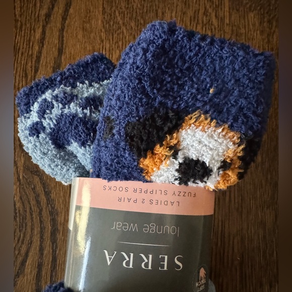 NWT Serra Women’s Fuzzy Slipper Socks, 2-Pair, Size 4-10 - Picture 5 of 5